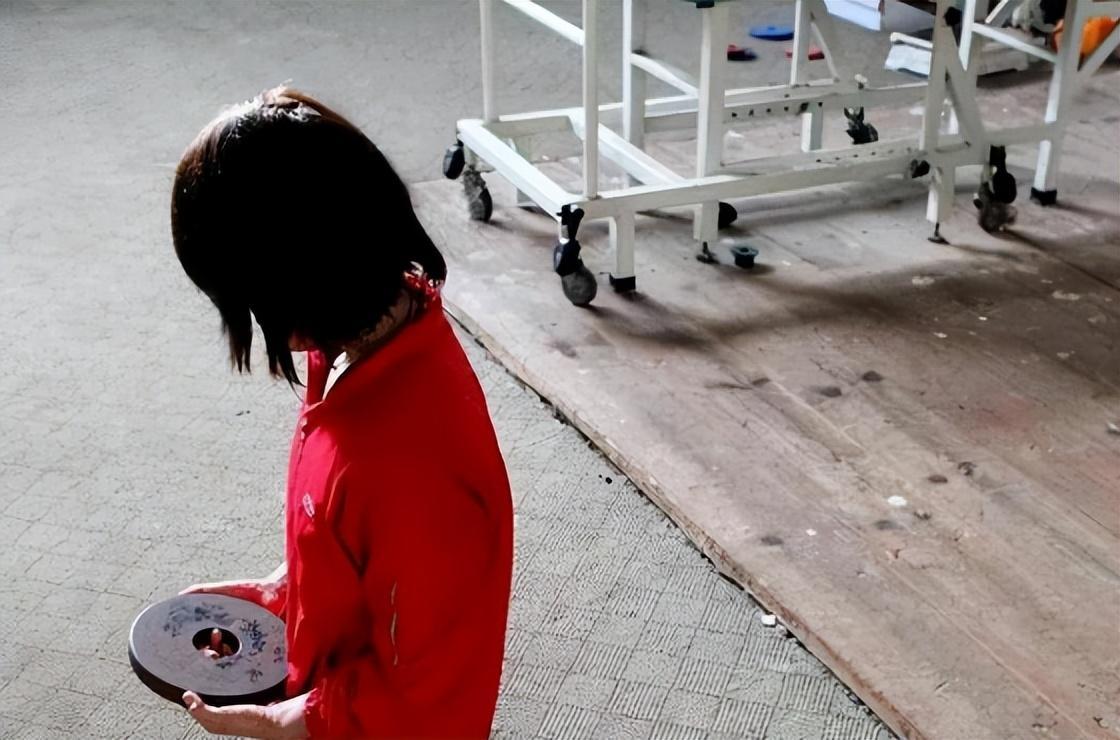 游泳选手女_游泳冠军女主角_游泳冠军的电影