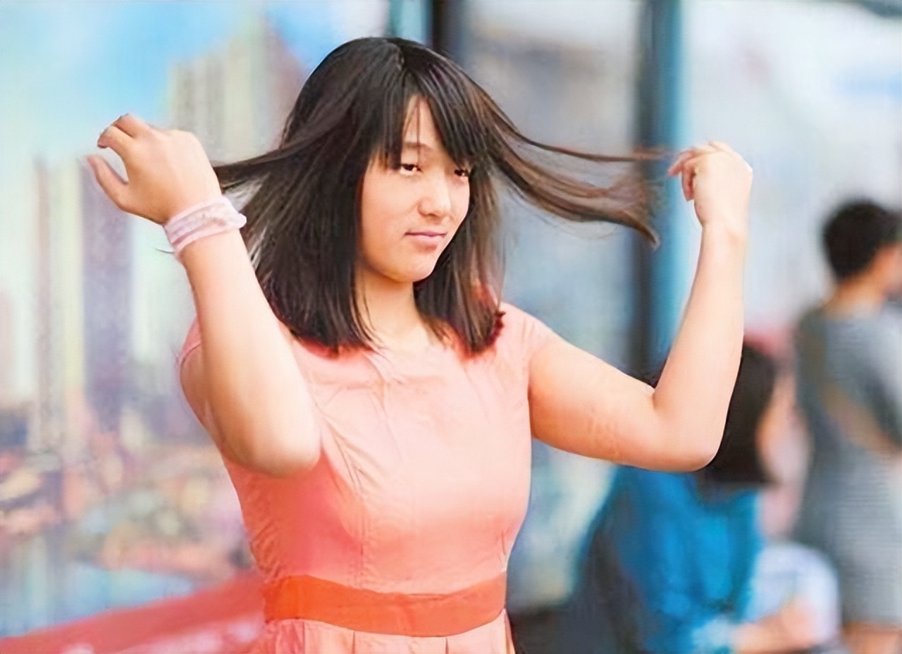 游泳冠军女主角_游泳选手女_游泳冠军的电影