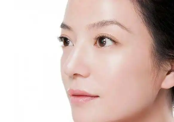 底妆的步骤_生活底妆技巧_底妆的正确步骤是什么_女人屋