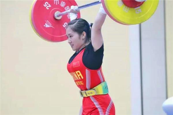 全国举重锦标赛女子45公斤冠军_2021举重女子冠军_2021女子举重赛事